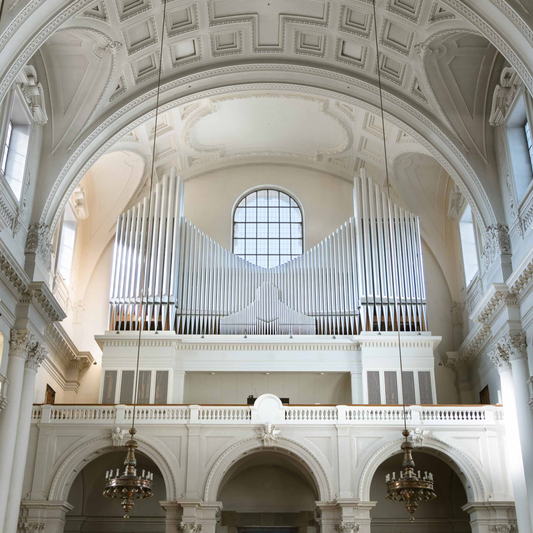 The organ of Pfarrkirche St. Margaret, Munich
